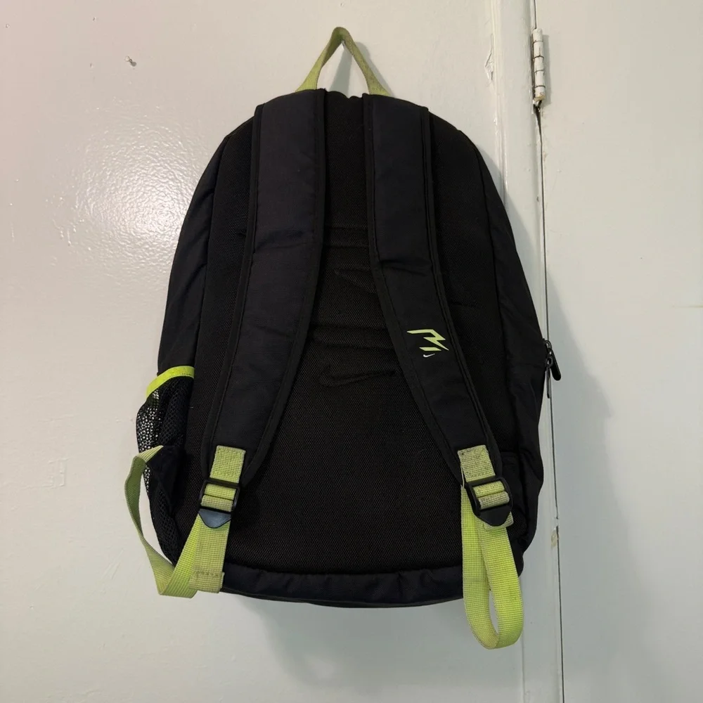 Nike "All In" Russell Wilson Young Athletes Backpack - Picture 2 of 6